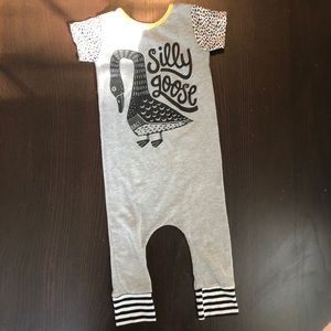 Rags to Raches - Silly Goose Foral Romper - 18/24M